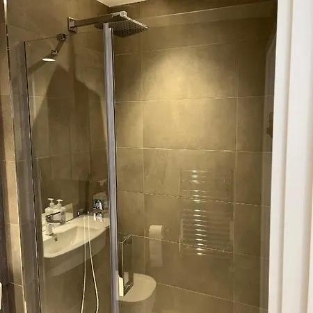 Luxury 2 Bedroom - Brand New Luxury Development. Apartamento Birmingam